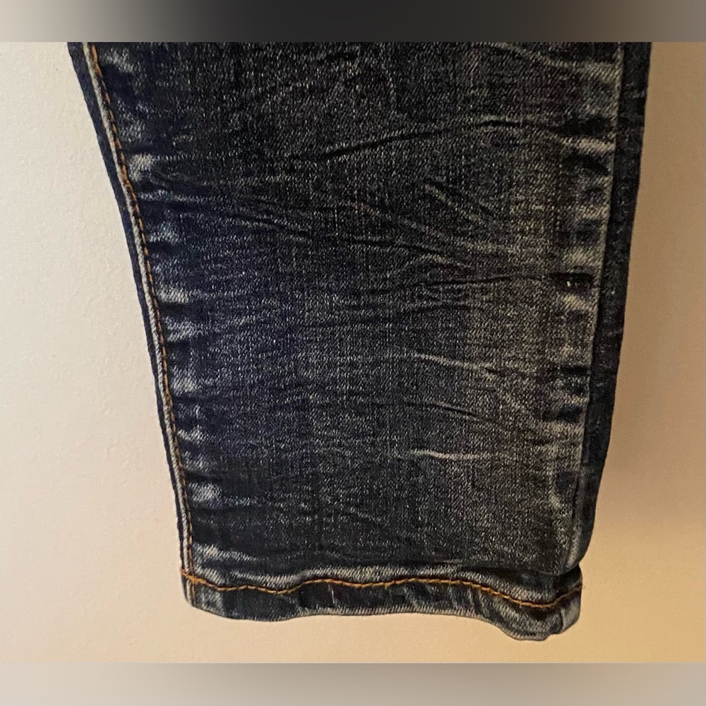 MIAMI…WOMENS Distressed Blue Jeans - Picture 9 of 16